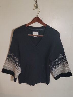 Old Navy Black V-Neck Sweater with Silver Fair Isle Sleeves